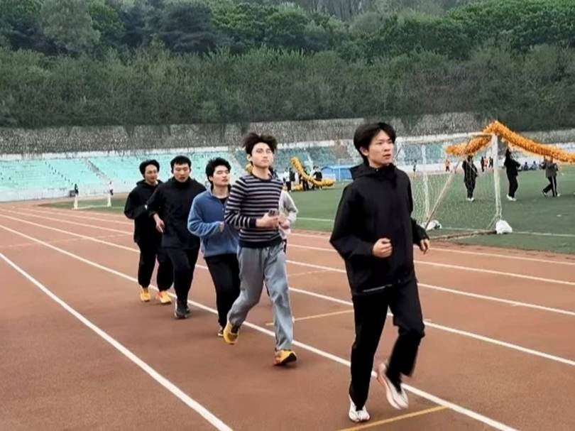 图示, 示意图

中度可信度描述已自动生成:ver1